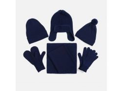 Шапка Catch Match с помпоном, темно-синяя