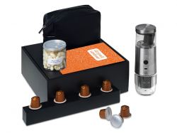 Подарочный набор «Re:y. Boost» с кофемашиной, капсулами и косметичкой