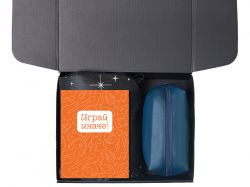 Подарочный набор «Re:y. Boost» с кофемашиной, капсулами и косметичкой