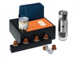 Подарочный набор «Re:y. Boost» с кофемашиной, капсулами и косметичкой