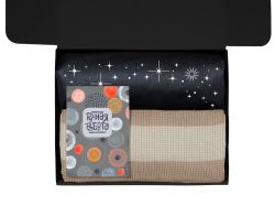 Подарочный набор «Re:y. Warm» с пледом, термосом и чаем