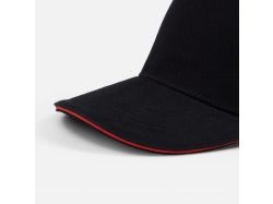 Бейсболка Classic 2.0, черная с красным кантом