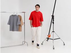 Футболка оверсайз унисекс Kosmos 2.0, красная (алая)